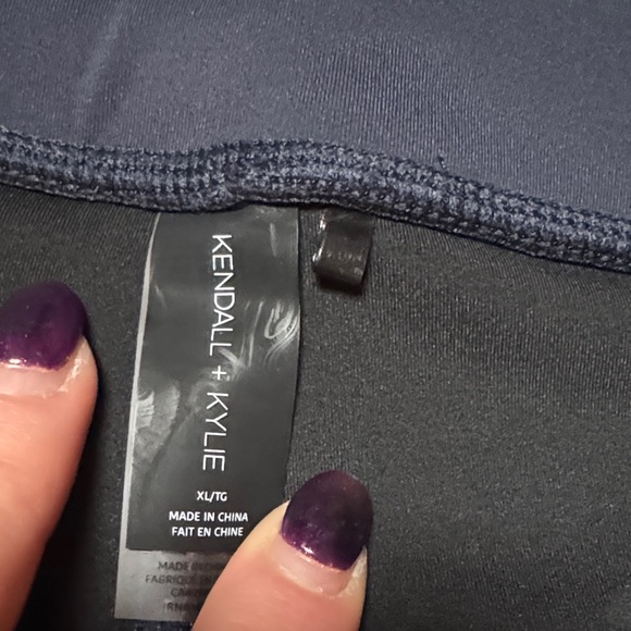 Kendall & Kylie Navy Blue Leggings - Picture 3 of 3